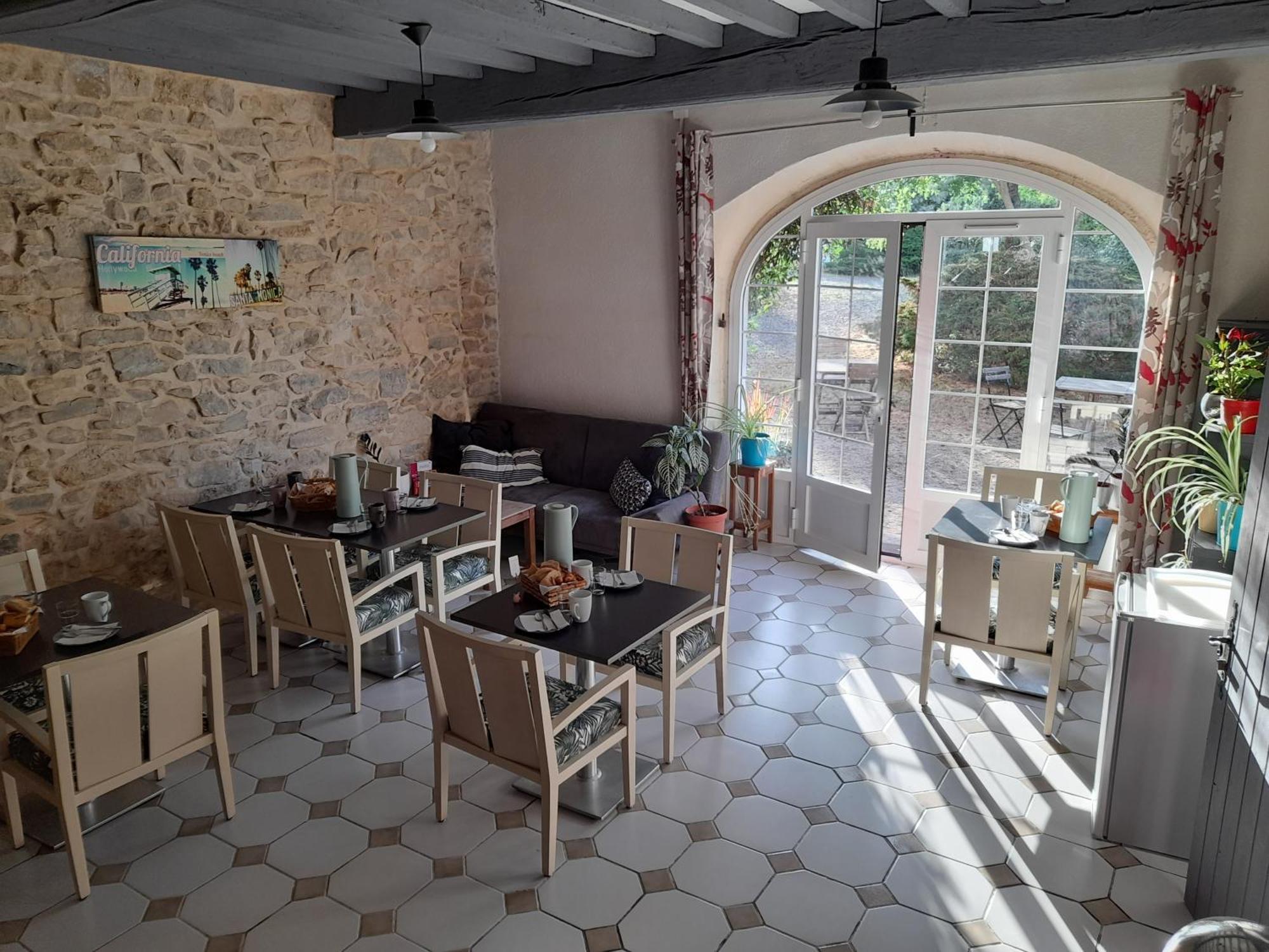 La Metairie De Biaudos Bed & Breakfast ภายนอก รูปภาพ